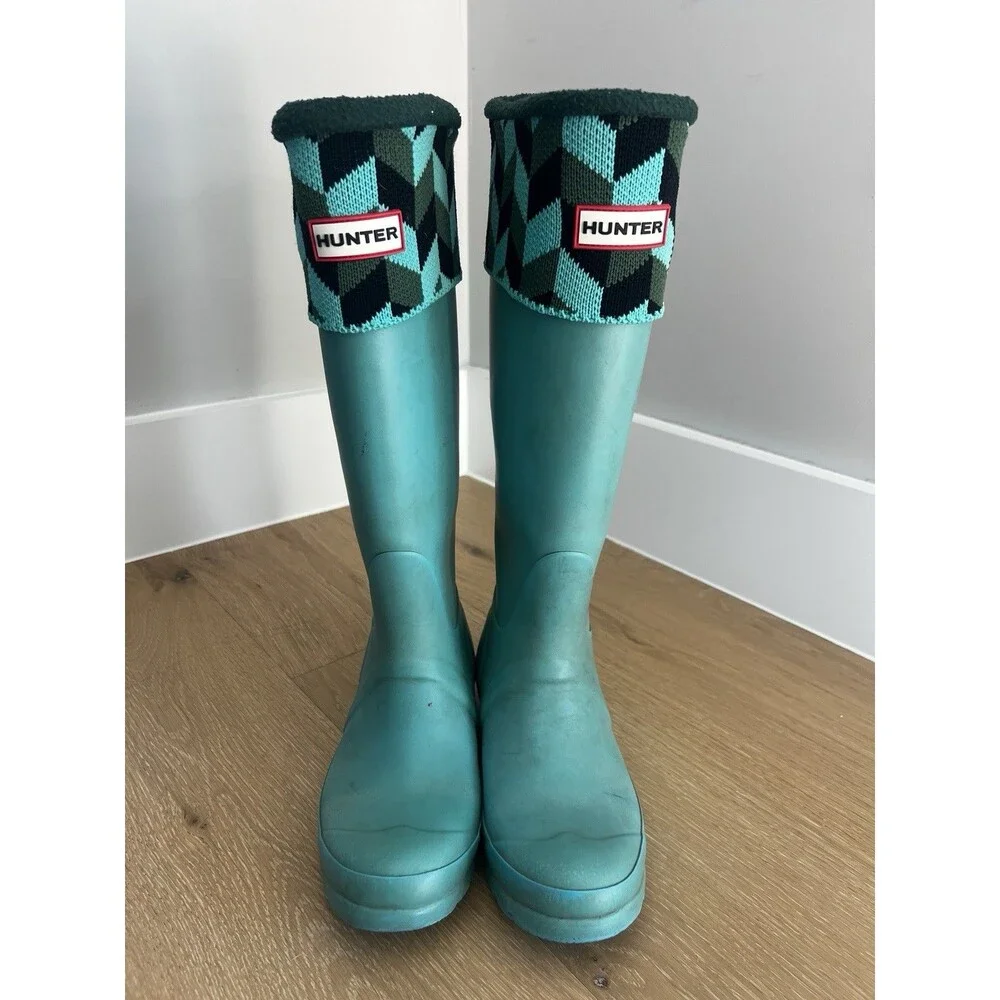 Hunter: Original Tall Teal Blue Rain Boots w/ Knit Fleece Boot Socks (L): Size 6